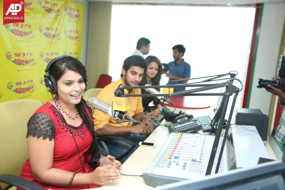 Pyar Mein Padipoyane Team at Radio Mirchi