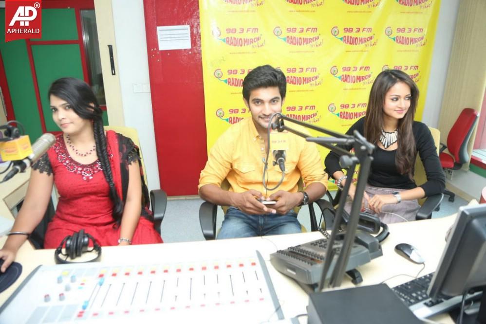 Pyar Mein Padipoyane Team at Radio Mirchi