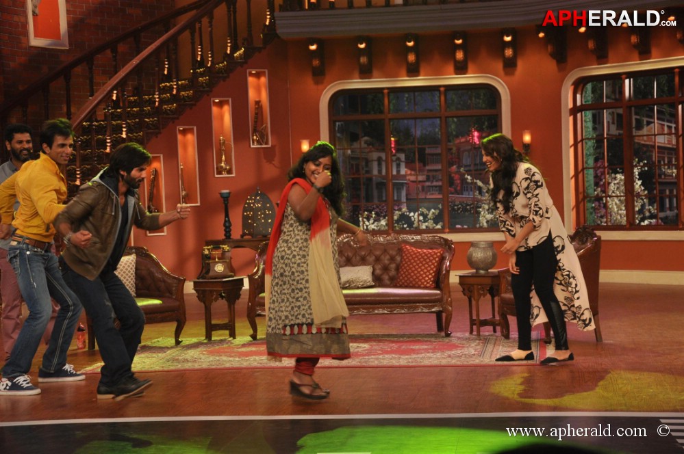 R...Rajkumar Team at Comedy Nights with Kapil