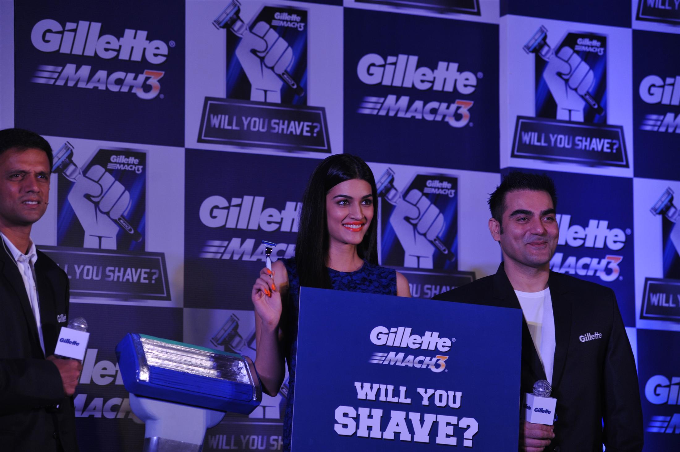 Rahul Dravid Arbaaz Khan and Kriti Sanon at Gillette Campaign