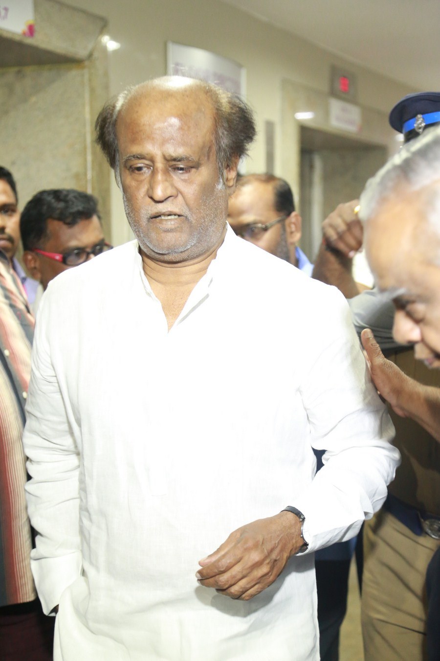 Rajinikanth Visits K Balachander At Kauvery Hospital