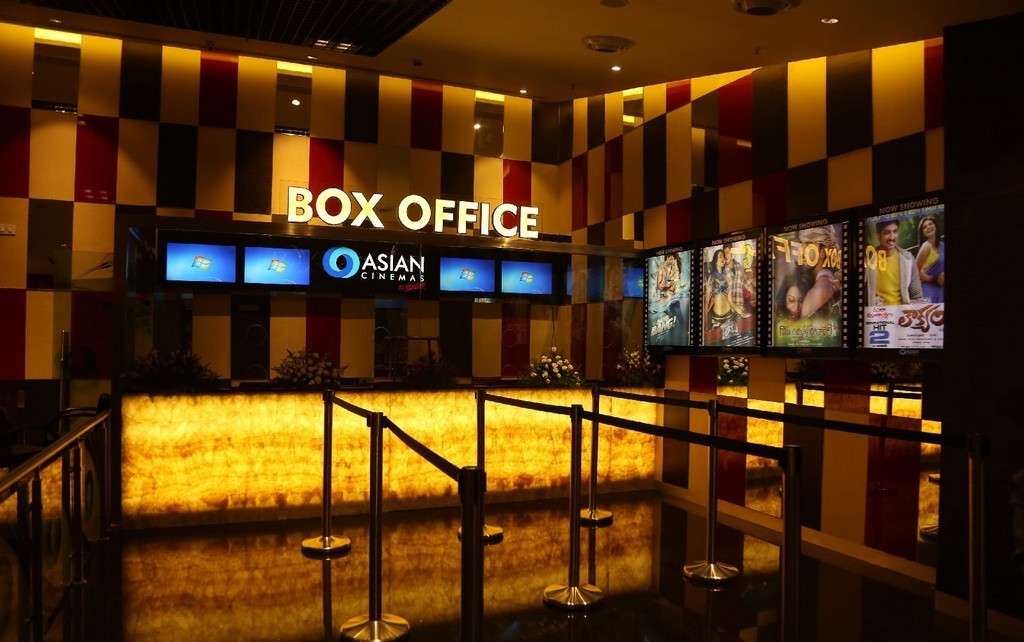 Ram Charan And Samantha Asian Cinemas Launch