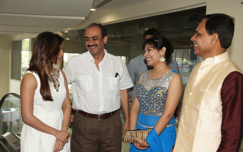 Ram Charan And Samantha Asian Cinemas Launch