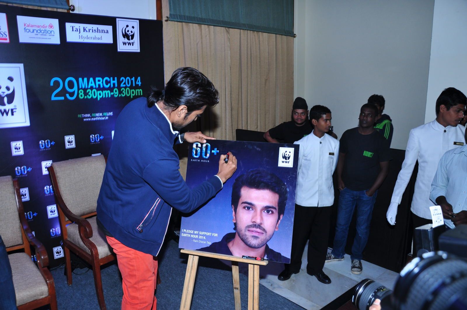 Ram Charan at Earth Hour 2014 Event