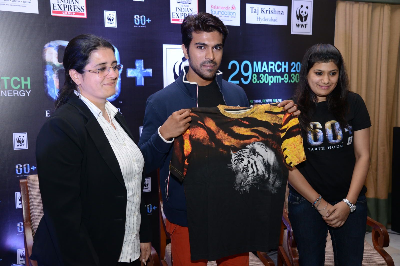 Ram Charan at Earth Hour 2014 Event