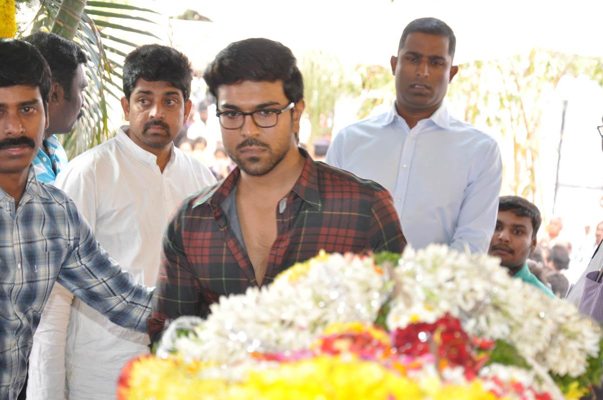 Ram Charan at Ramanaidu Antima Yatra