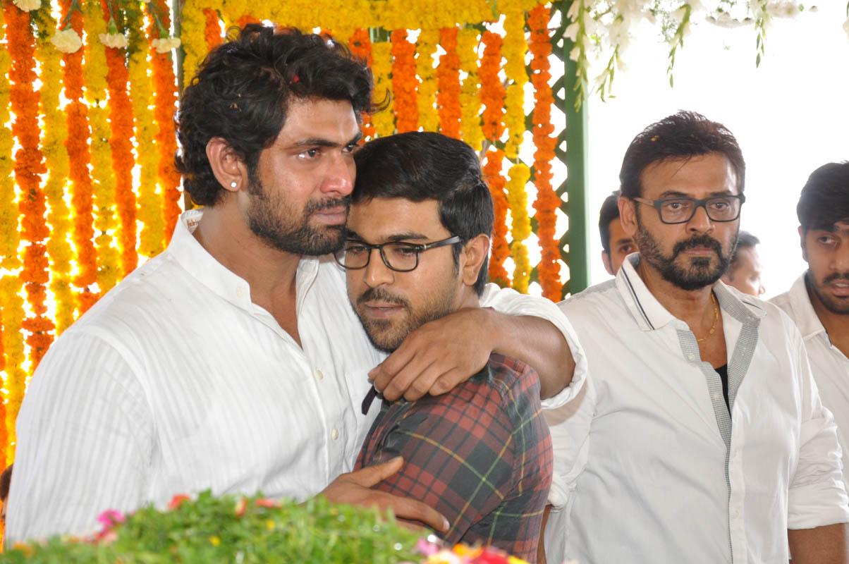 Ram Charan at Ramanaidu Antima Yatra