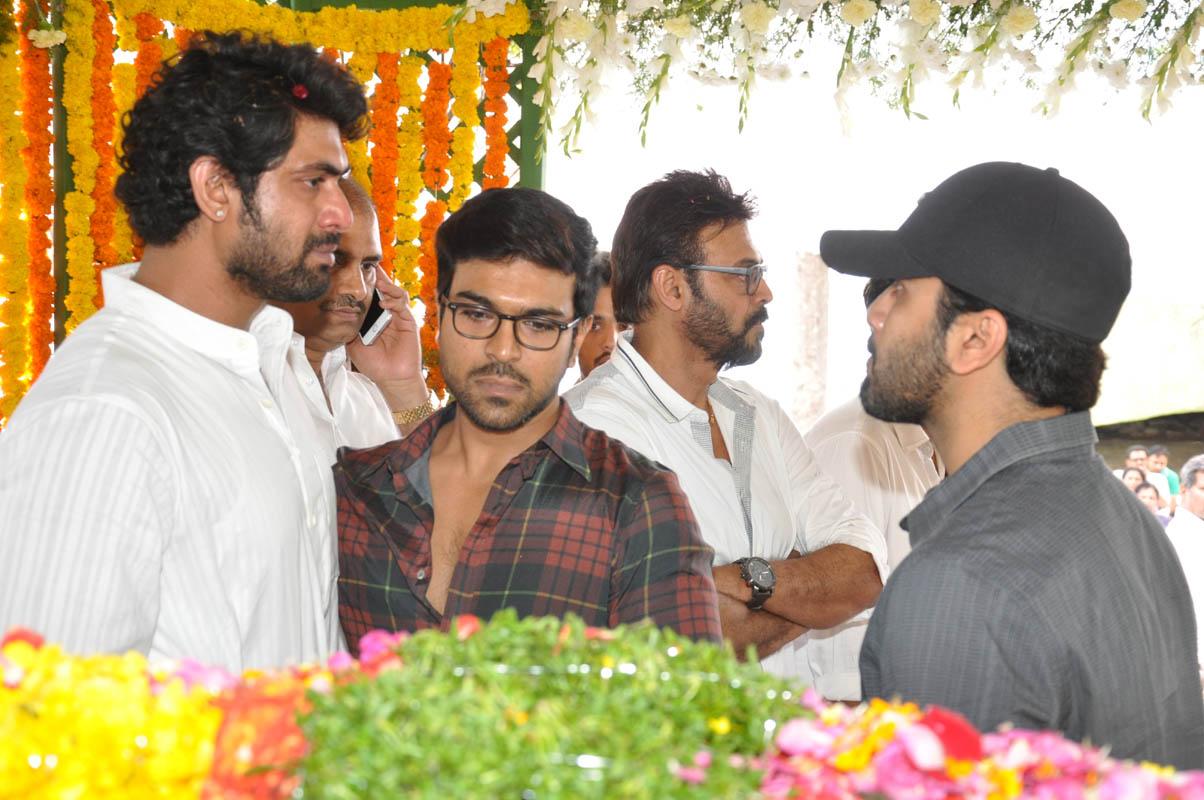 Ram Charan at Ramanaidu Antima Yatra