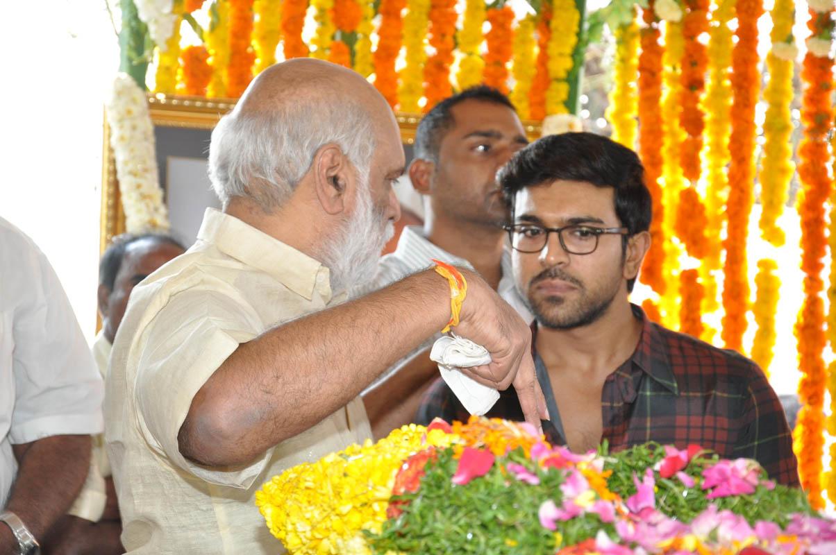 Ram Charan at Ramanaidu Antima Yatra