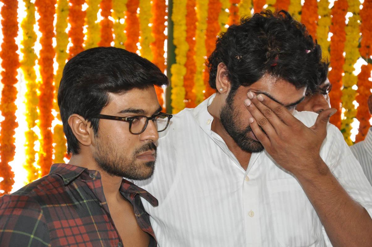 Ram Charan at Ramanaidu Antima Yatra