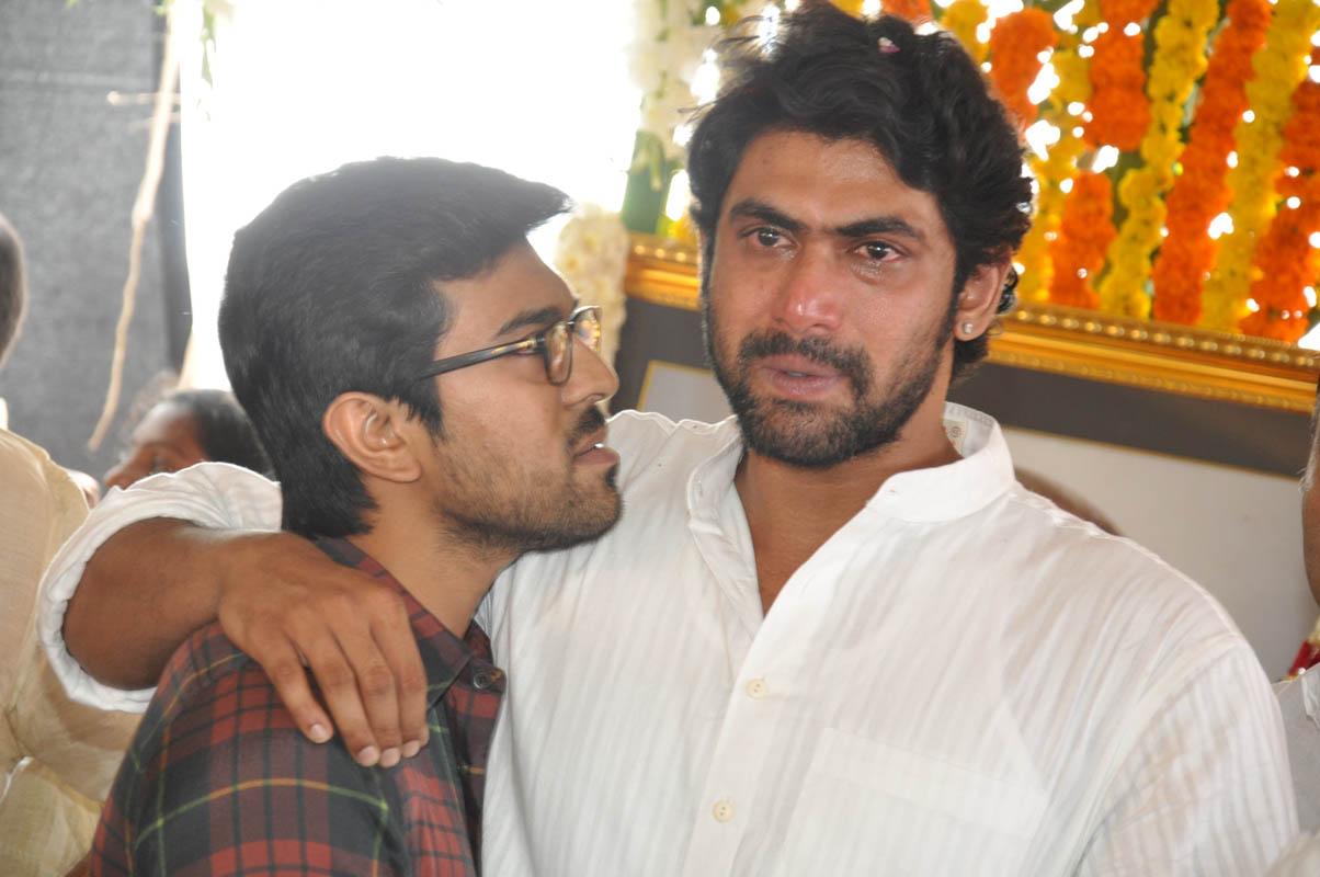 Ram Charan at Ramanaidu Antima Yatra