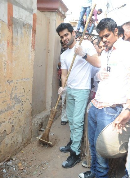 Ram Pothineni Joins Swachh Bharath Campaign