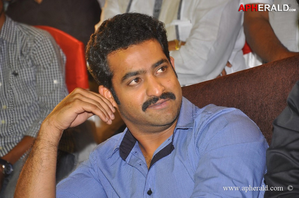  Ramayya Vasthavayya Audio Launch Photos 4  