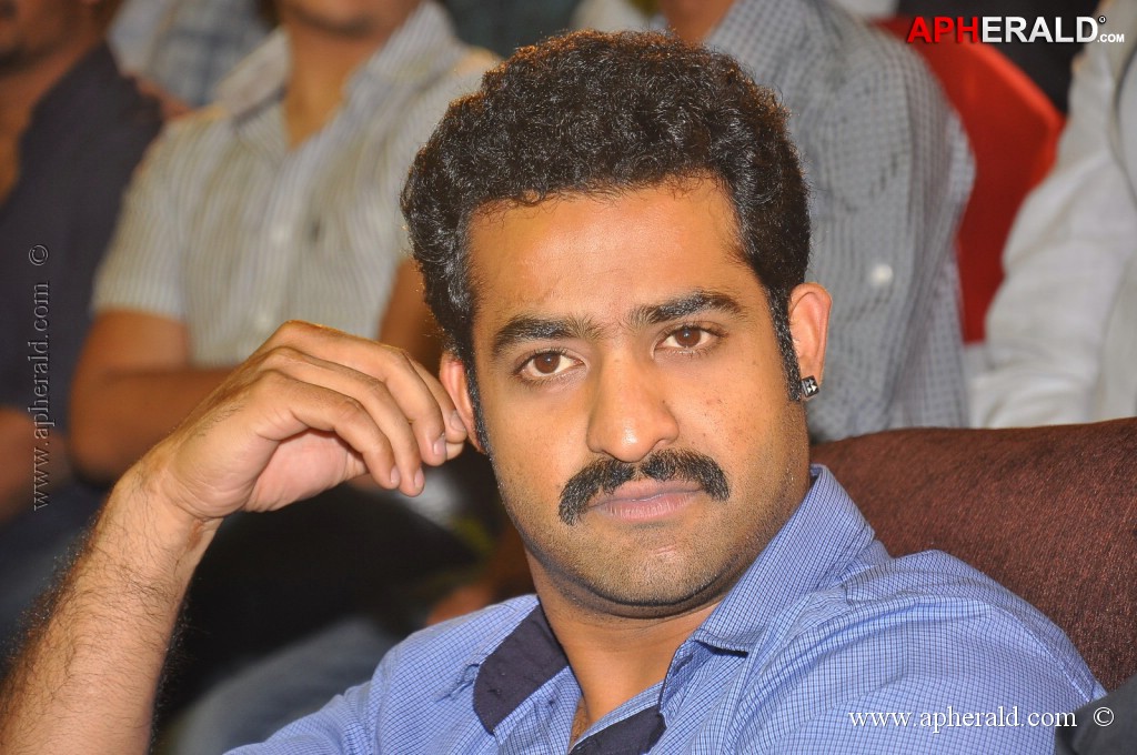  Ramayya Vasthavayya Audio Launch Photos 4  