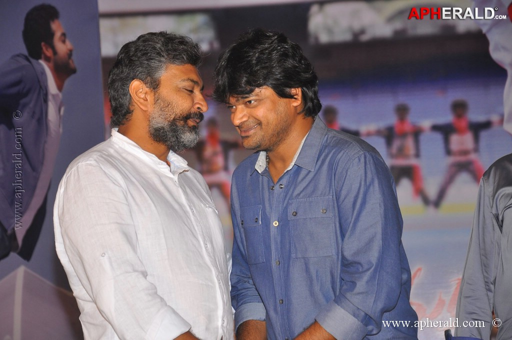  Ramayya Vasthavayya Audio Launch Photos 4  