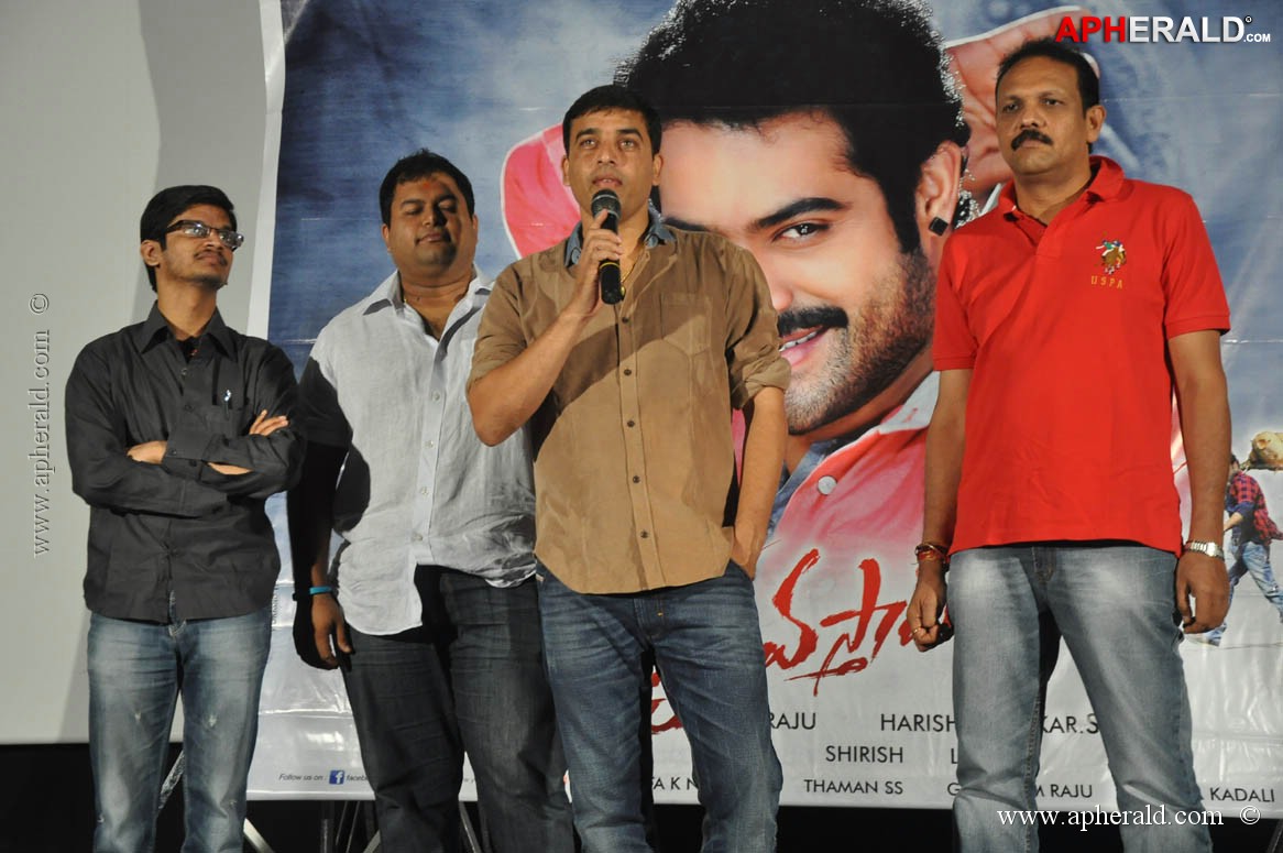 ramayya vasthavayya movie press meet