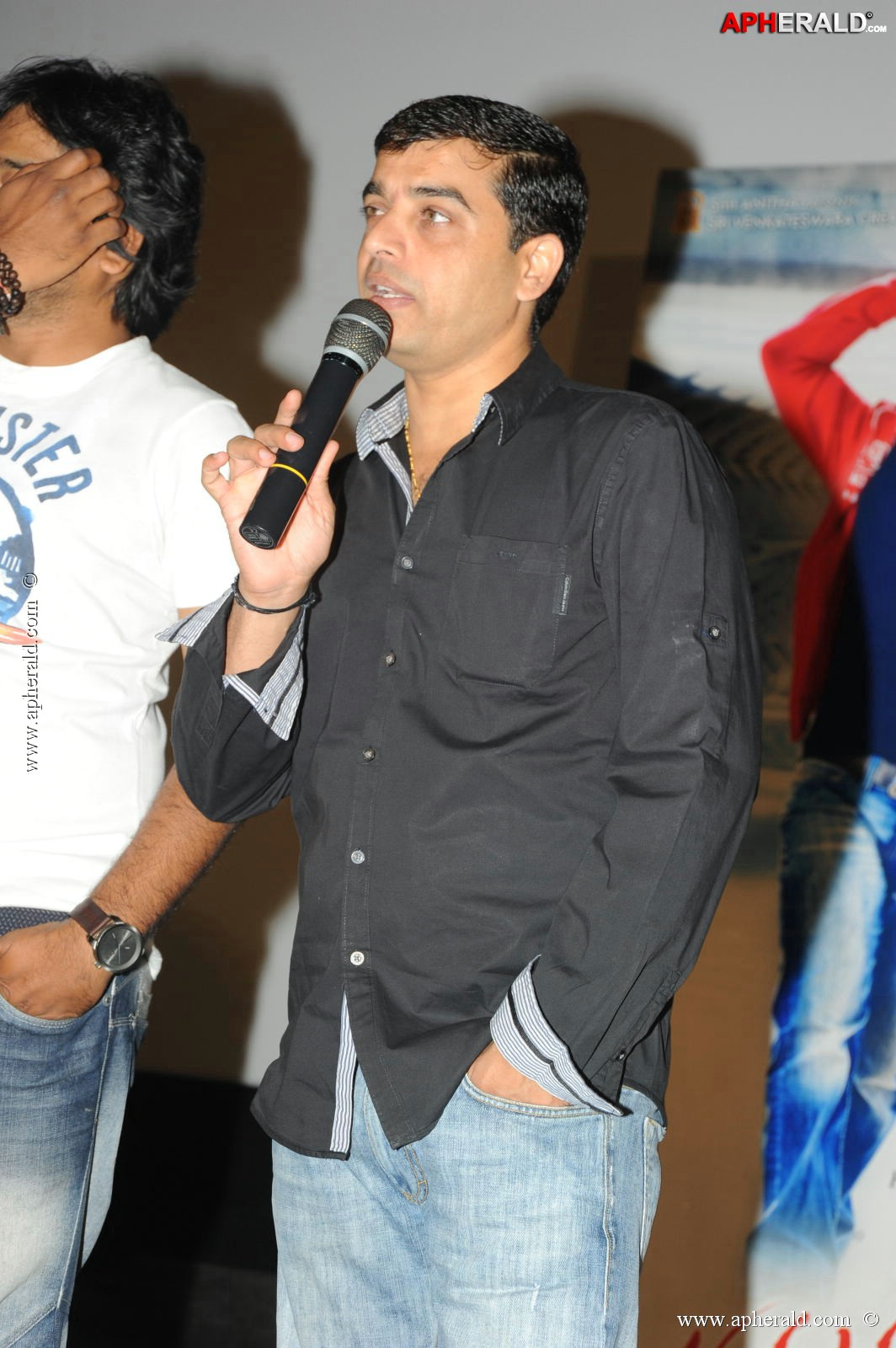 Ramayya Vasthavayya Songs Projection