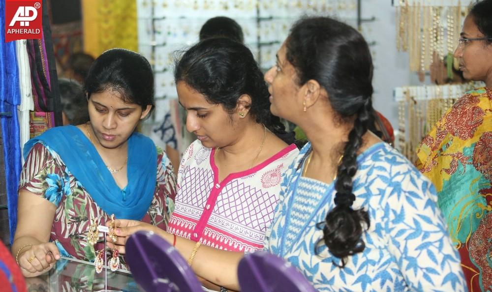 Rashmi at Fashion Unlimited Expo