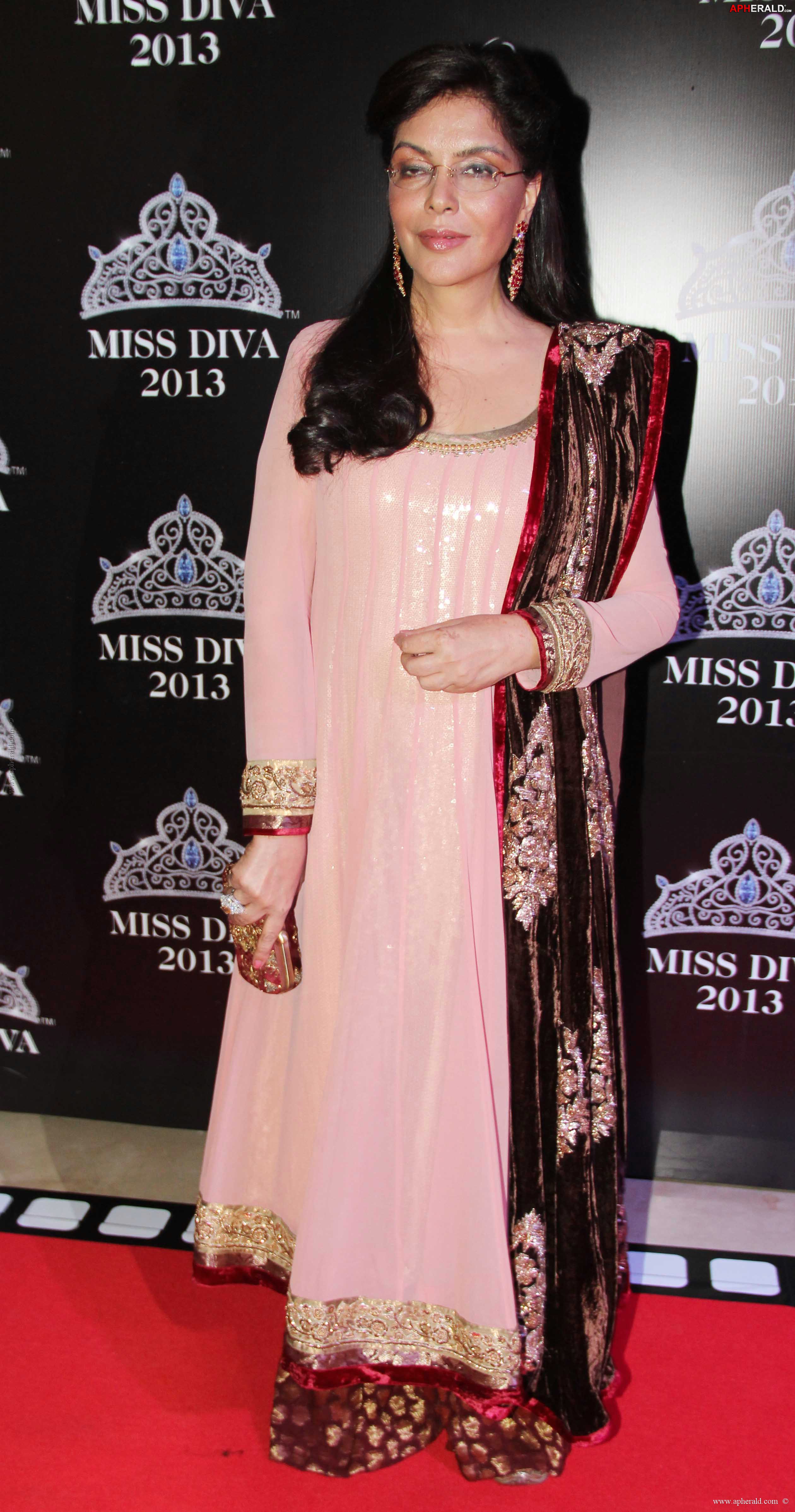 Red Carpet of Miss Diva 2013