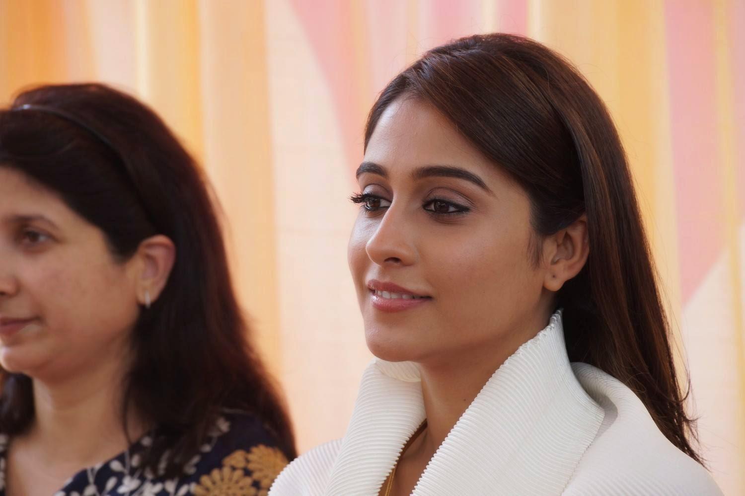Regina Cassandra at Razzle Med Spa Launch Photos