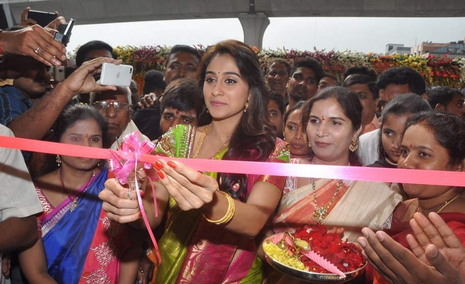 Regina Inaugurates Chennai Shopping Mall at Kukatpally