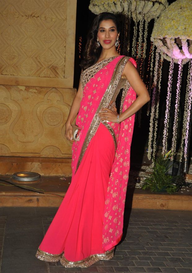 Riddhi Malhotra Wedding Reception
