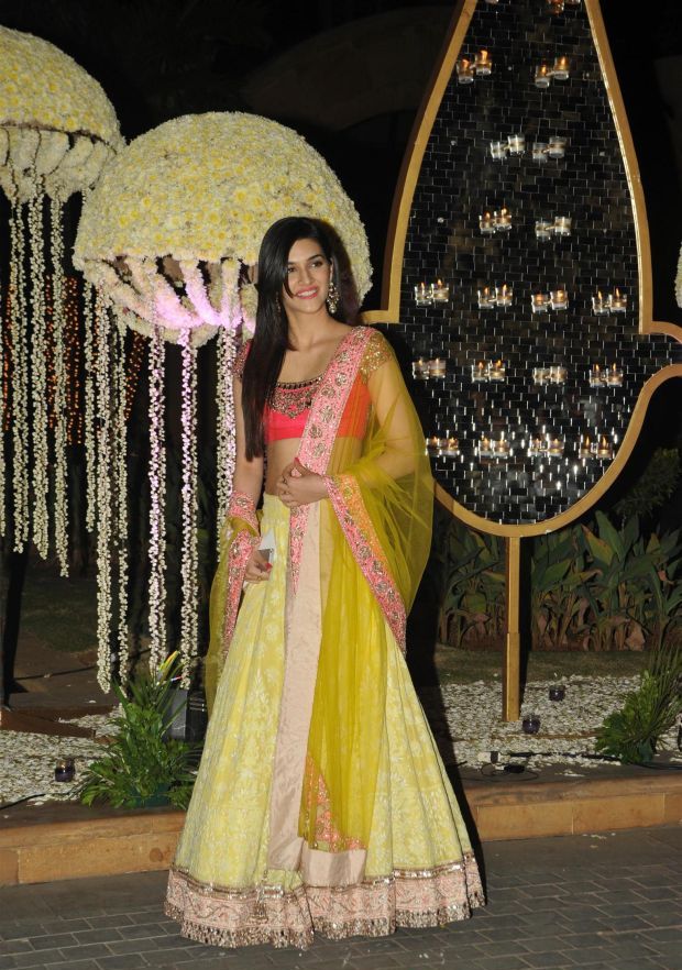 Riddhi Malhotra Wedding Reception