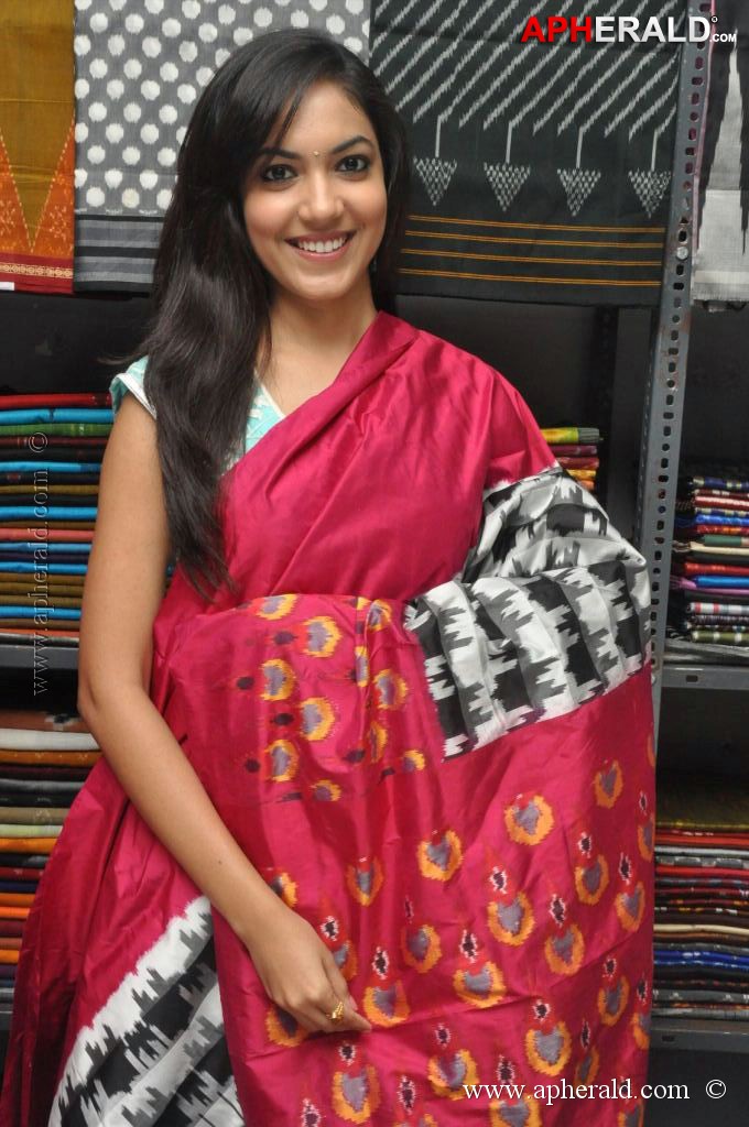 Ritu Varma at Pochampally Ikat Art Mela