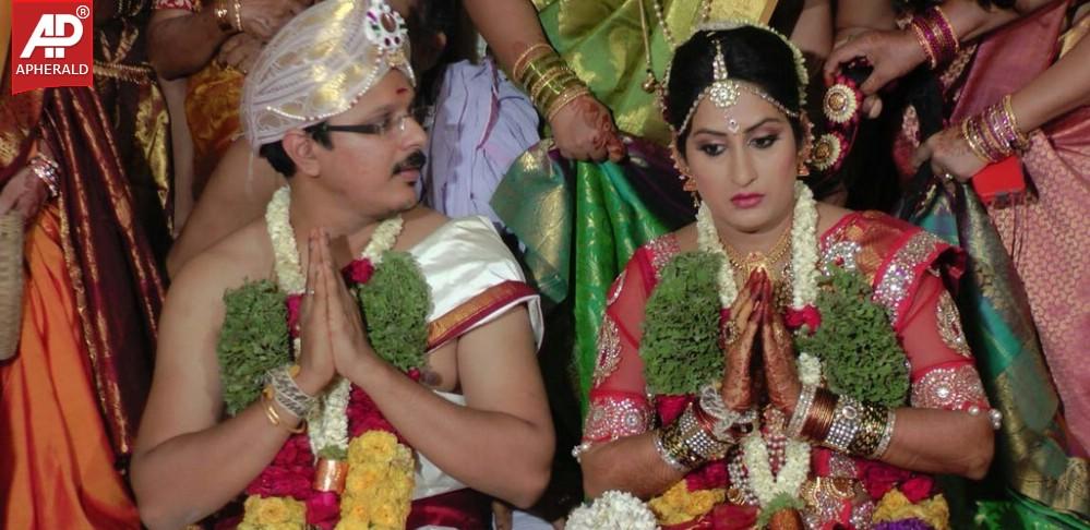 Roopa Iyer Wedding Photos