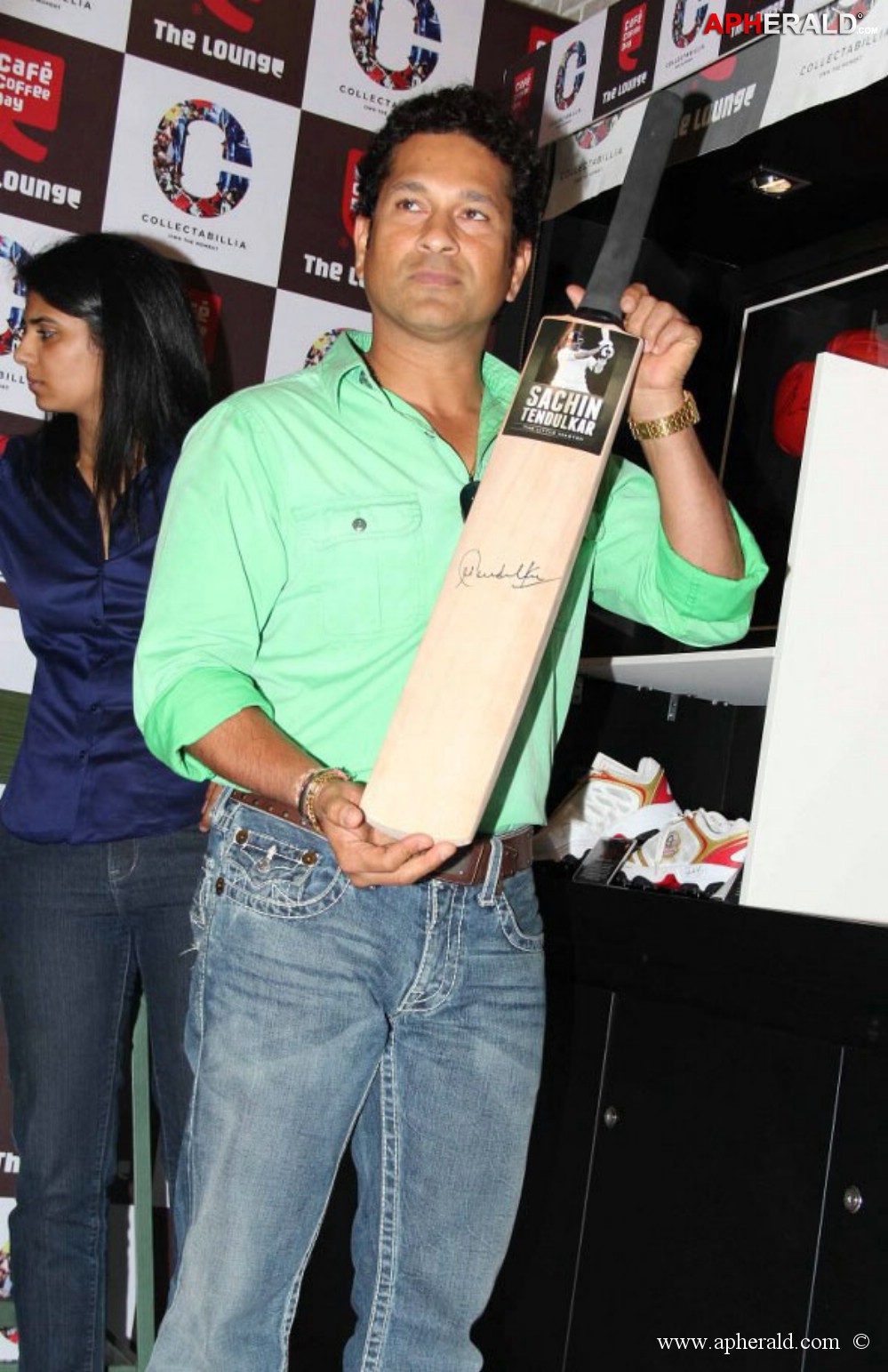 Sachin Tendulkar at Cafe Coffee Day