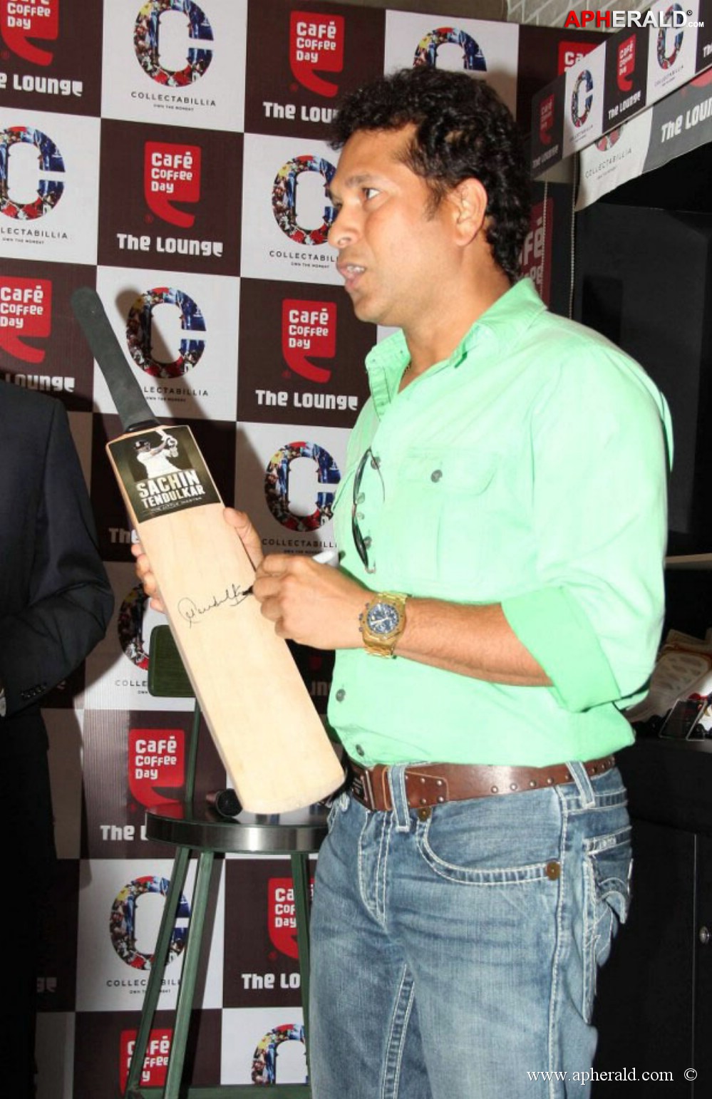 Sachin Tendulkar at Cafe Coffee Day