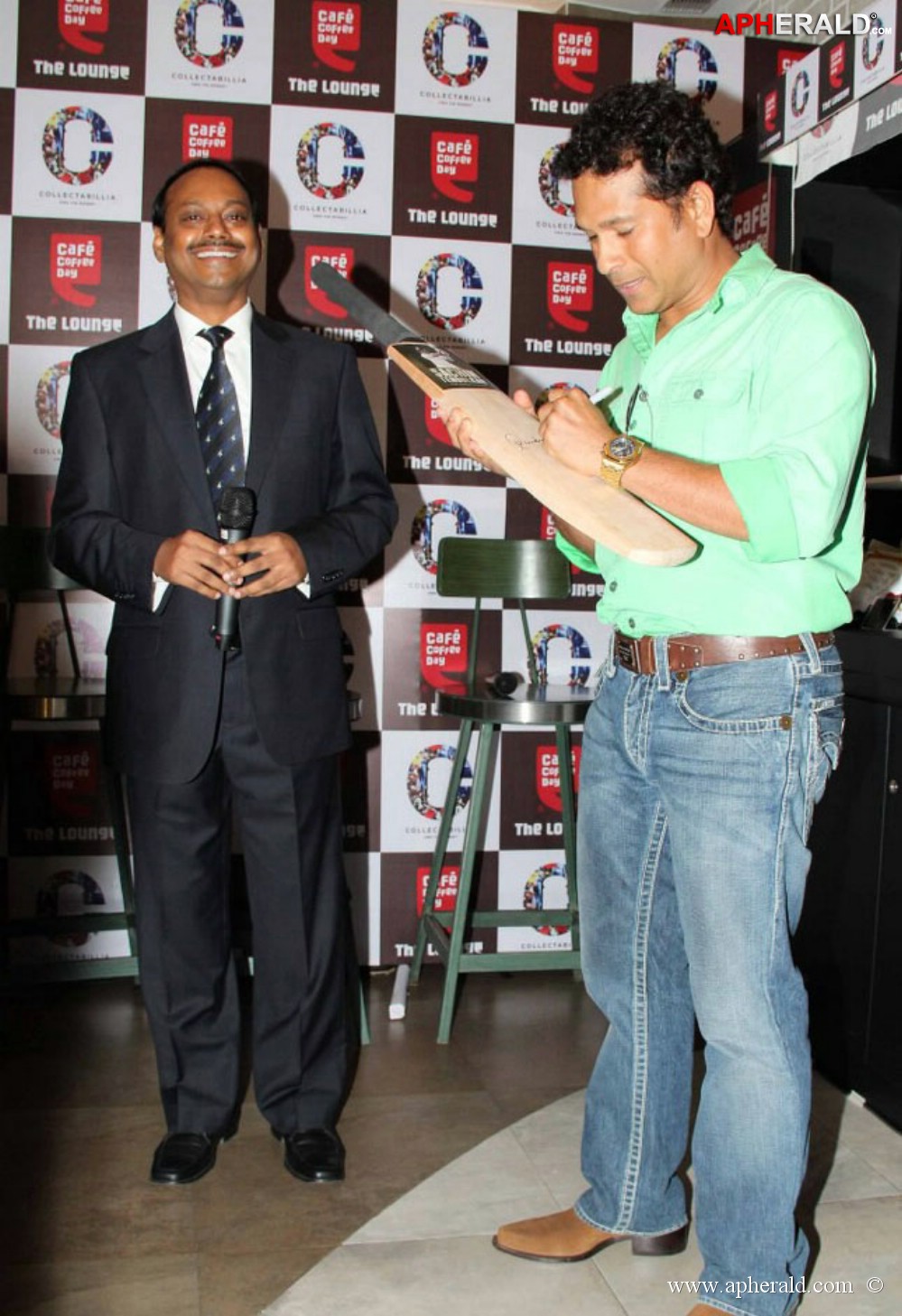 Sachin Tendulkar at Cafe Coffee Day