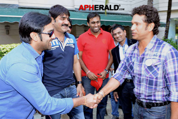 Sachin Tendulkar With Telugu Warriors Photos