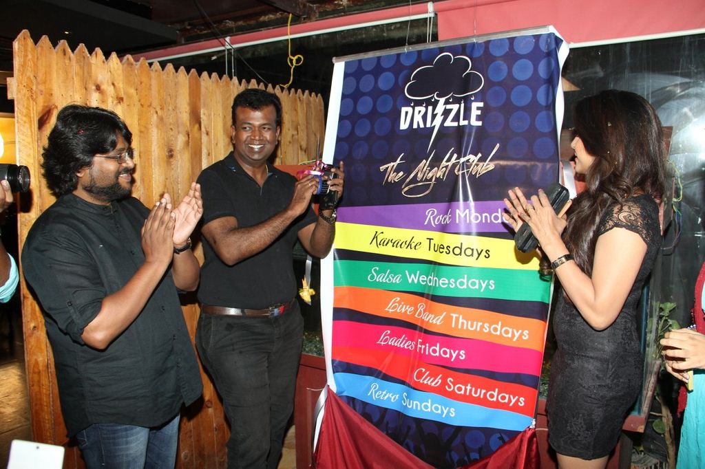 Sakshi Agarwal Launch Drizzle Restaurant