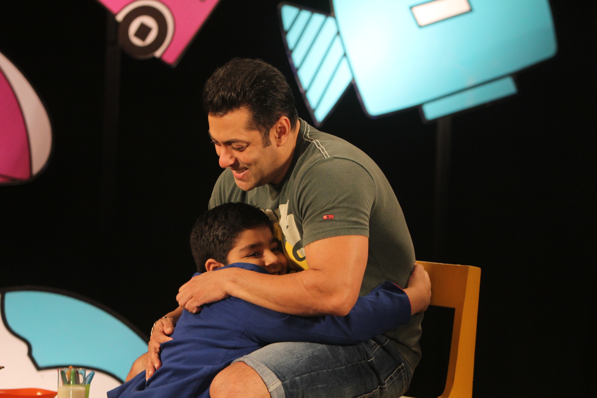 Salman Khan Promotes Kick Film on Disney show
