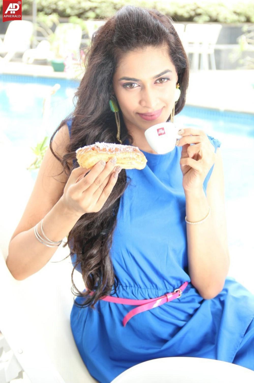Salony Luthra at Euphoria Brand Launch