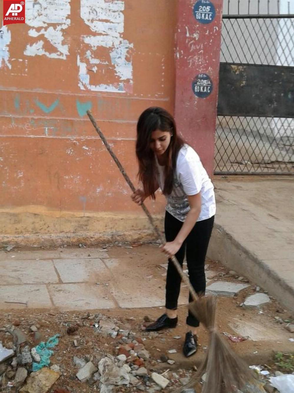 Samantha at Swachh Bharat Photos