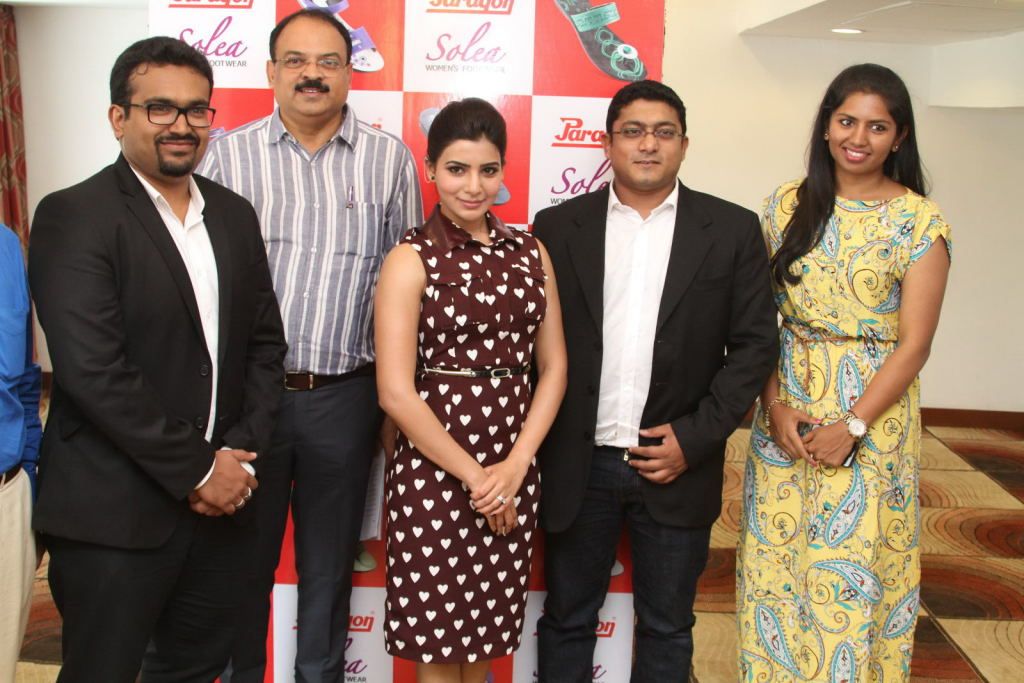Samantha to Endorse Paragon Solea Footwear
