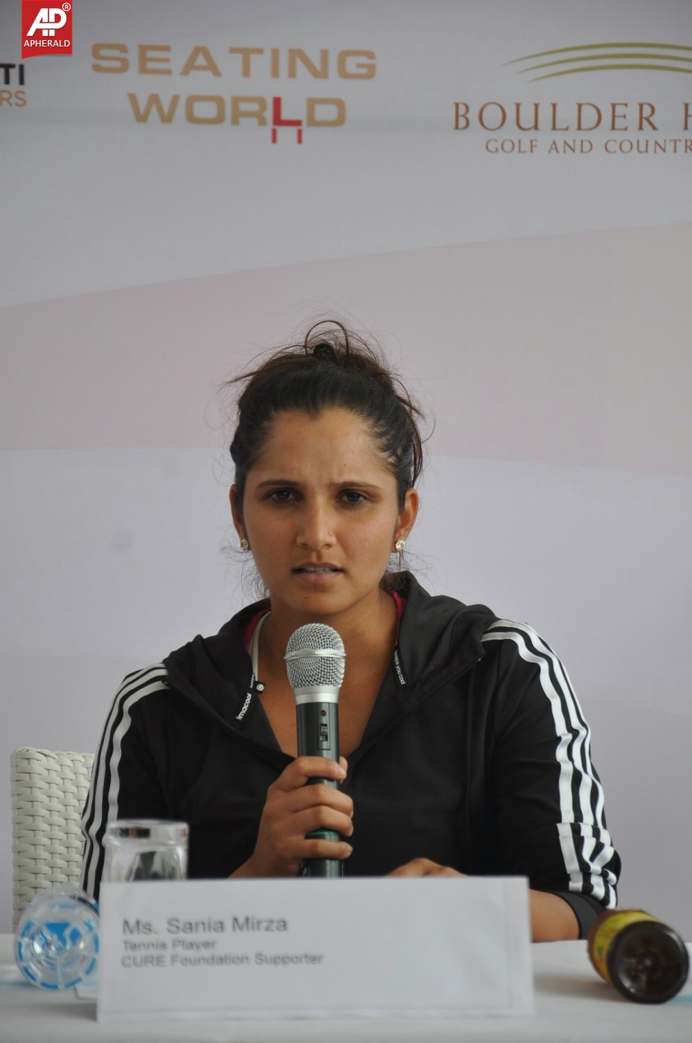 Sania Mirza Kick Starts 