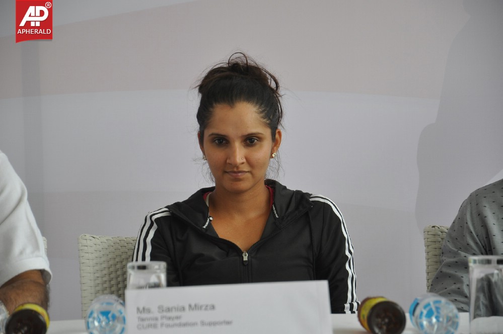 Sania Mirza Kick Starts 