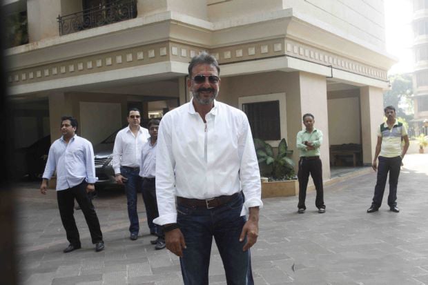 Sanjay Dutt Released  Photos From Yerwada Jail