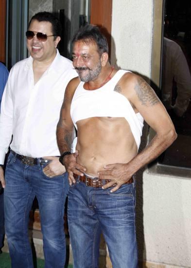 Sanjay Dutt Released  Photos From Yerwada Jail