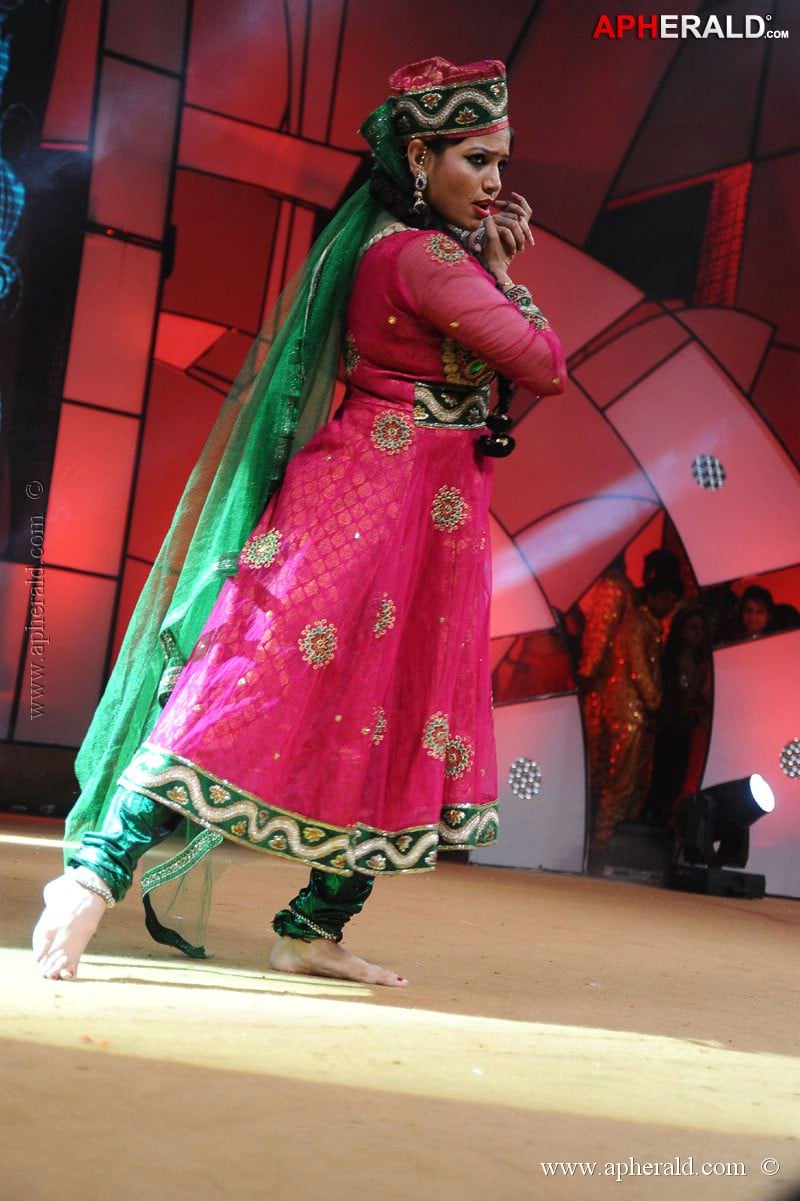 Santosham 11th Anniversary Awards 3