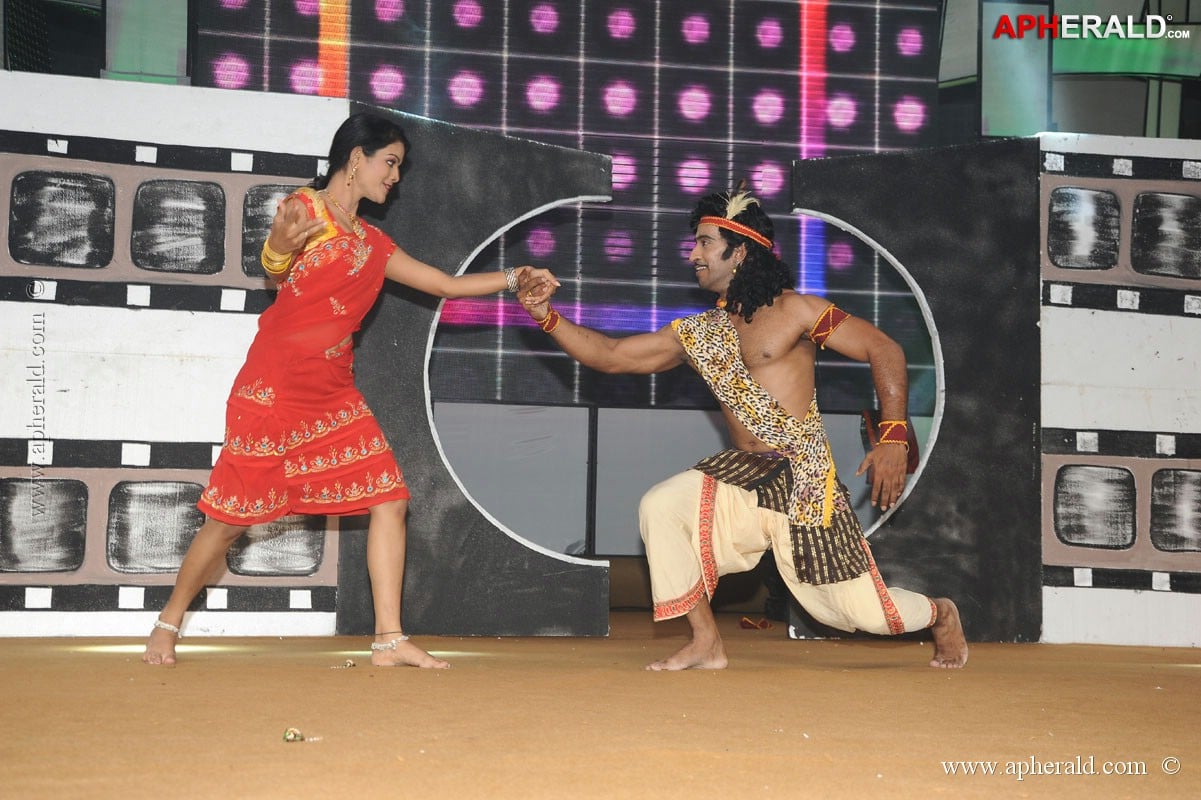 Santosham 11th Anniversary Awards 3