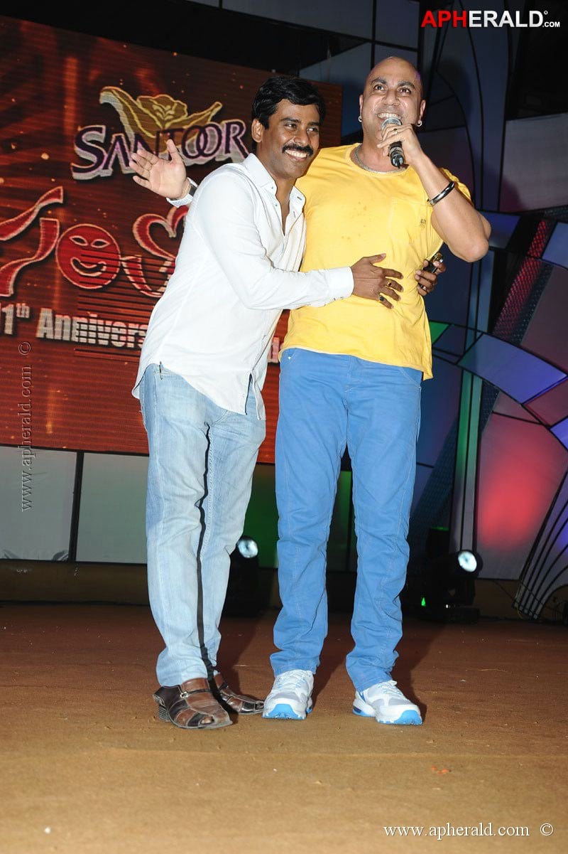 Santosham 11th Anniversary Awards 3