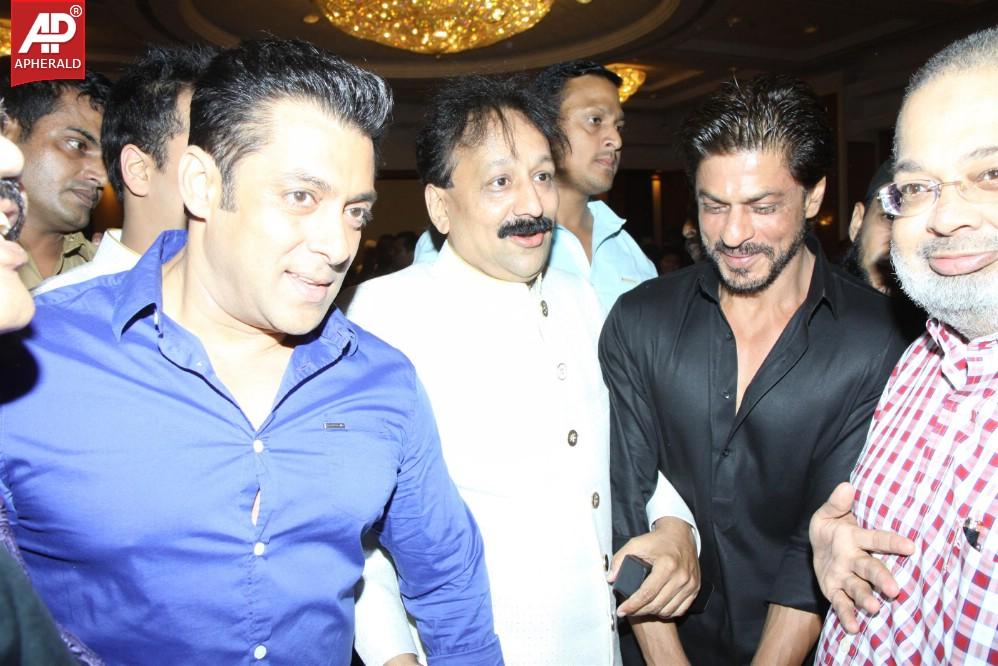 Shah Rukh Khan And Salman Khan At Baba Siddiqui's Iftaar Party