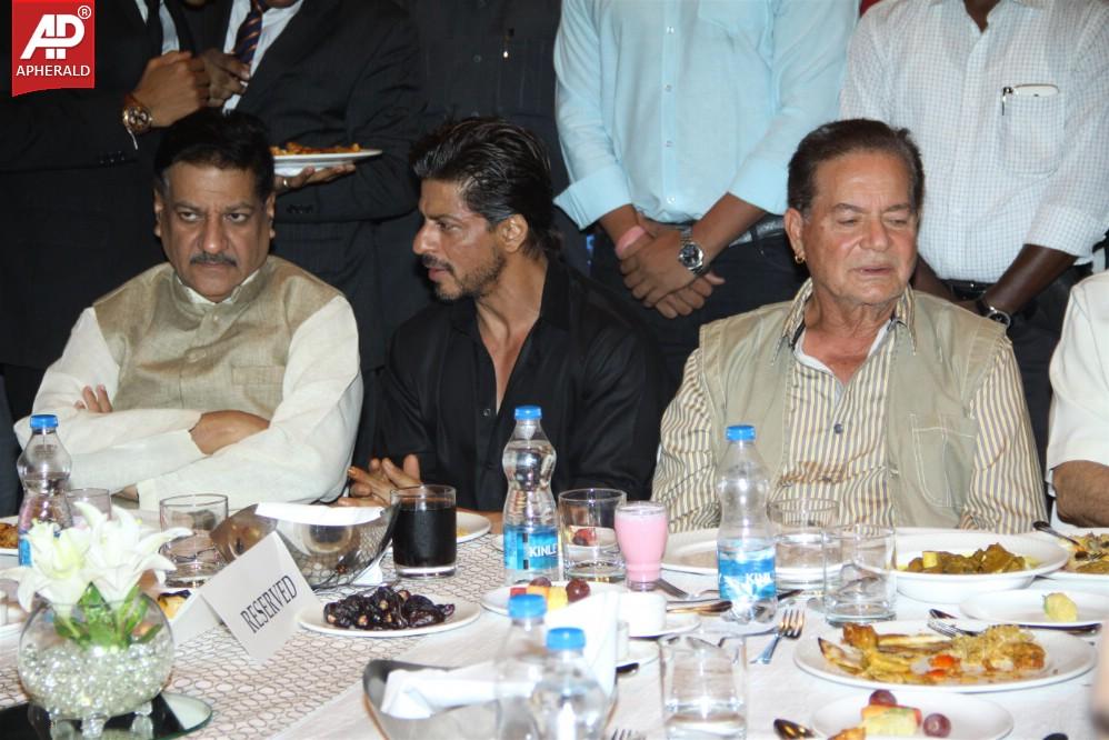 Shah Rukh Khan And Salman Khan At Baba Siddiqui's Iftaar Party