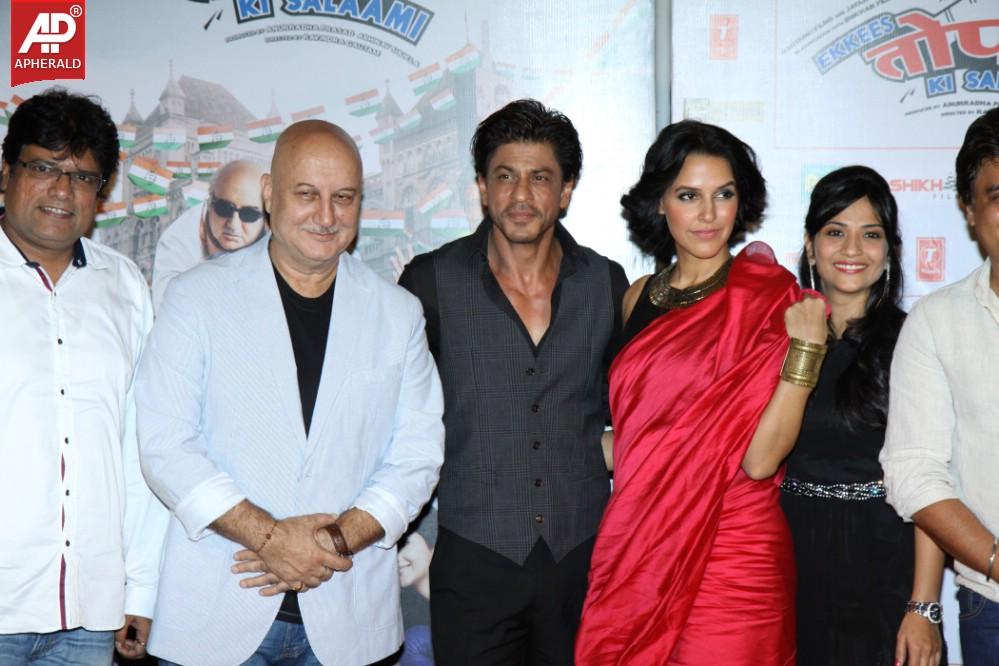 Shahrukh Khan Launch Ekkees Toppon Ki Salaami Trailer