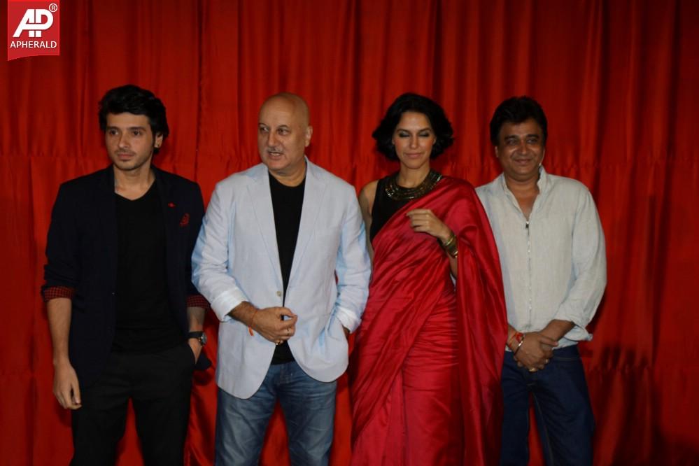 Shahrukh Khan Launch Ekkees Toppon Ki Salaami Trailer