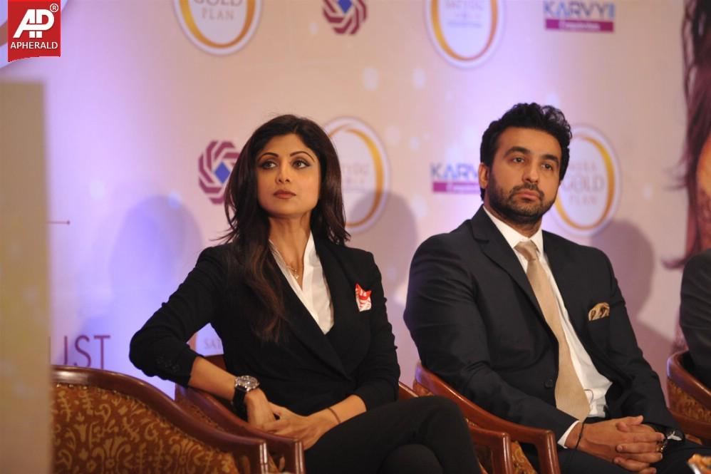 Shilpa Shetty n Raj Kundra At Launch Of New Gold Plan Of Satyug Gold